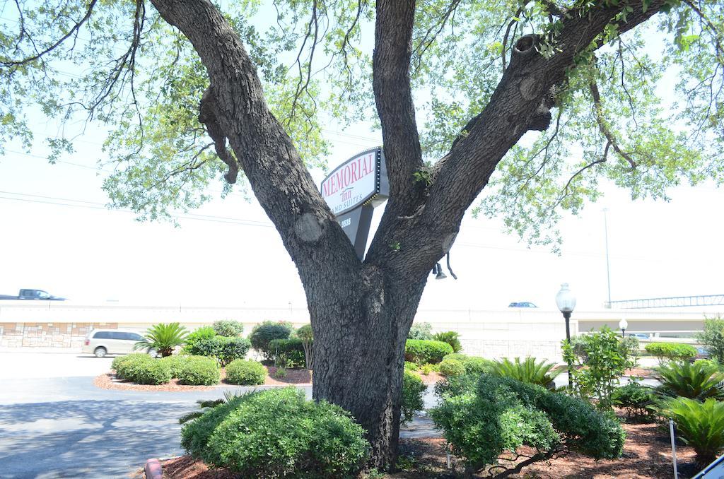 Memorial Inn And Suites Houston Exterior photo